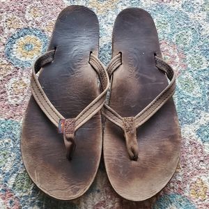 Rainbow sandals size 7.5-8.5